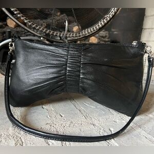 Apostrophe Vintage Genuine Black Leather Ruched Baguette Shoulder Bag